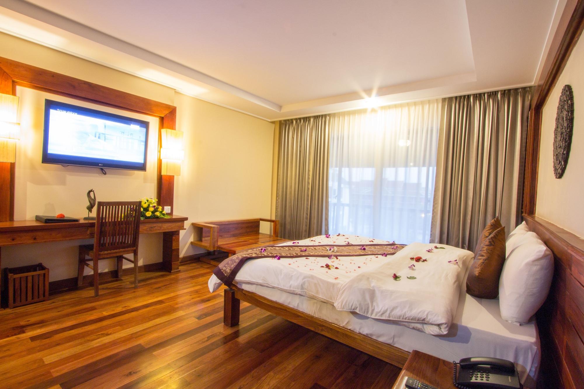 Royal Empire Premium Hotel Sziemreap Kültér fotó
