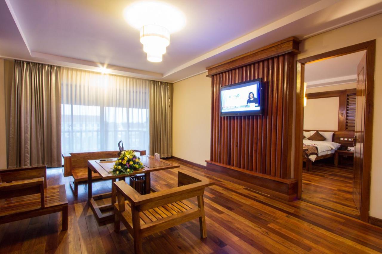 Royal Empire Premium Hotel Sziemreap Kültér fotó
