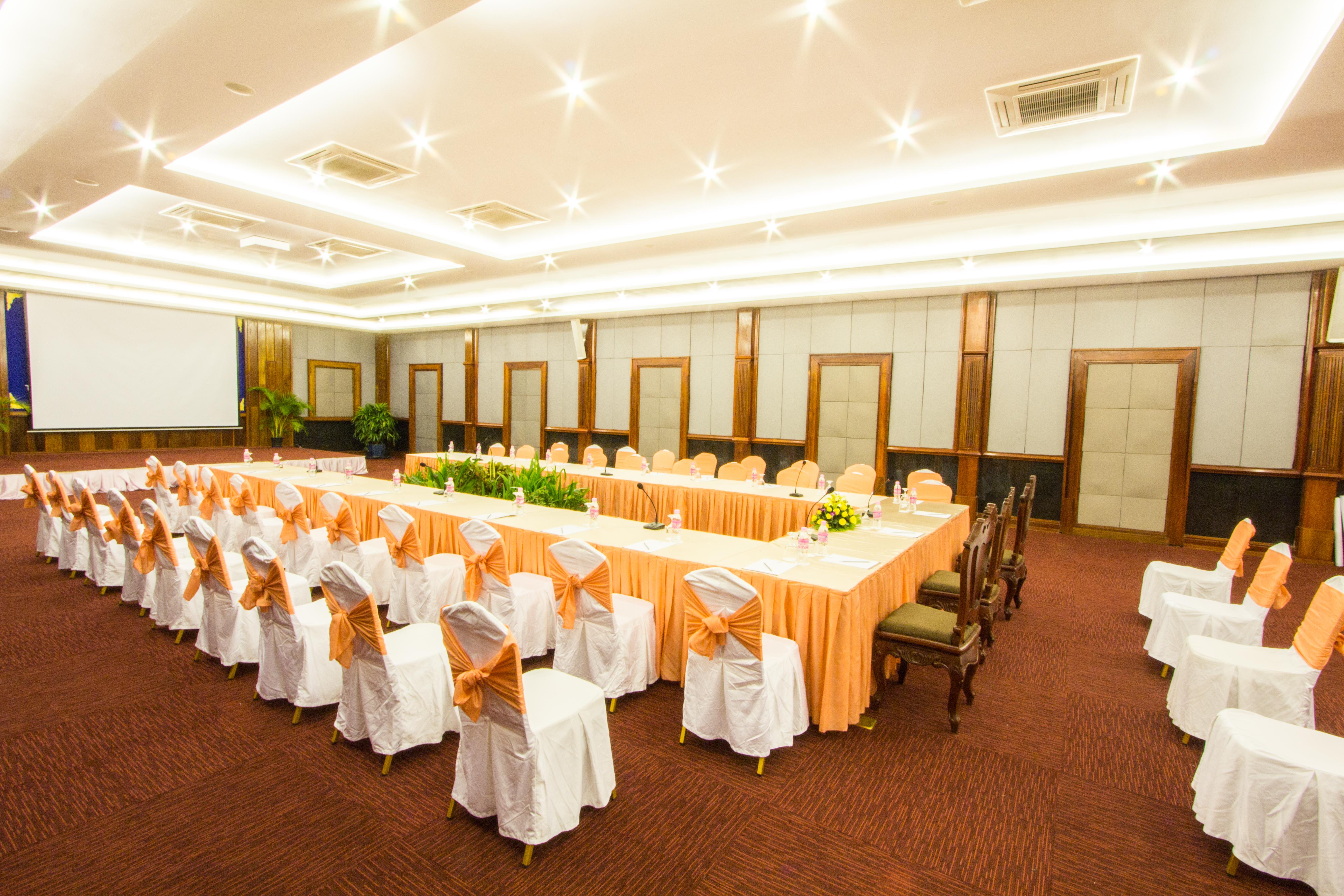 Royal Empire Premium Hotel Sziemreap Kültér fotó