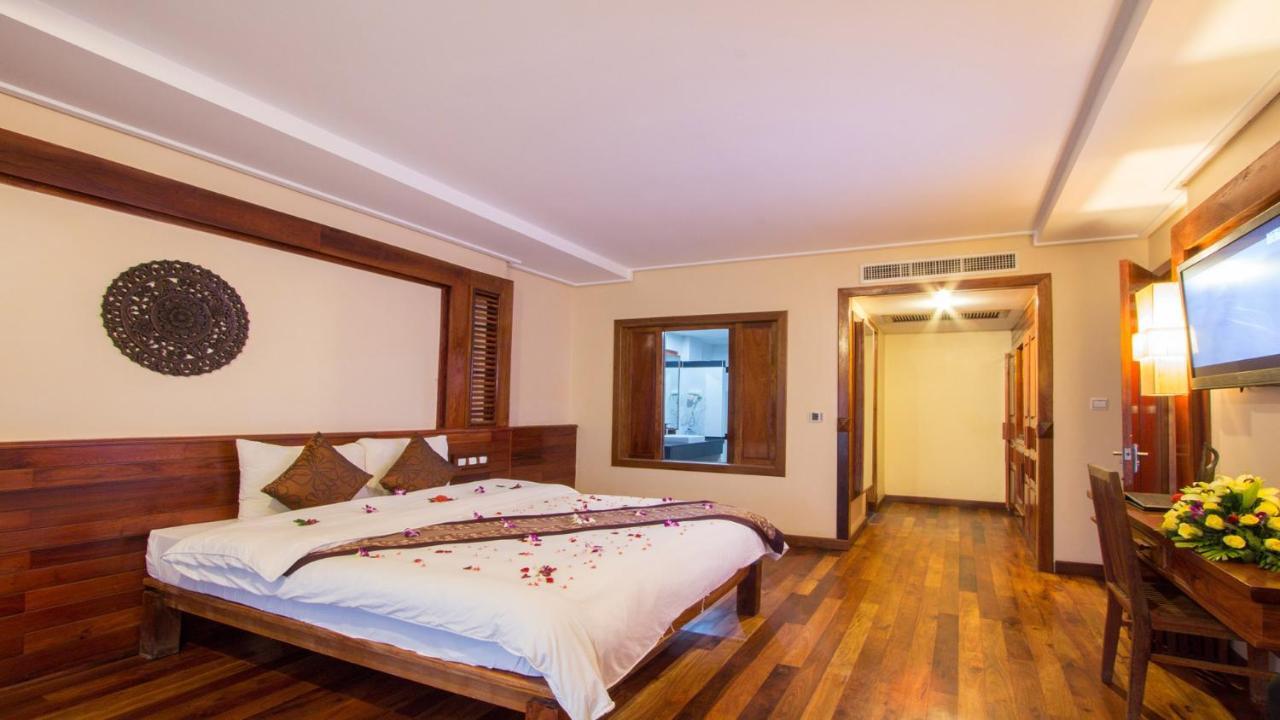 Royal Empire Premium Hotel Sziemreap Kültér fotó