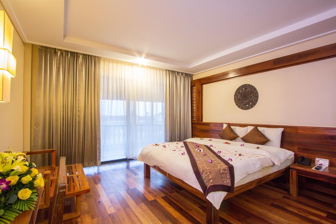 Royal Empire Premium Hotel Sziemreap Kültér fotó