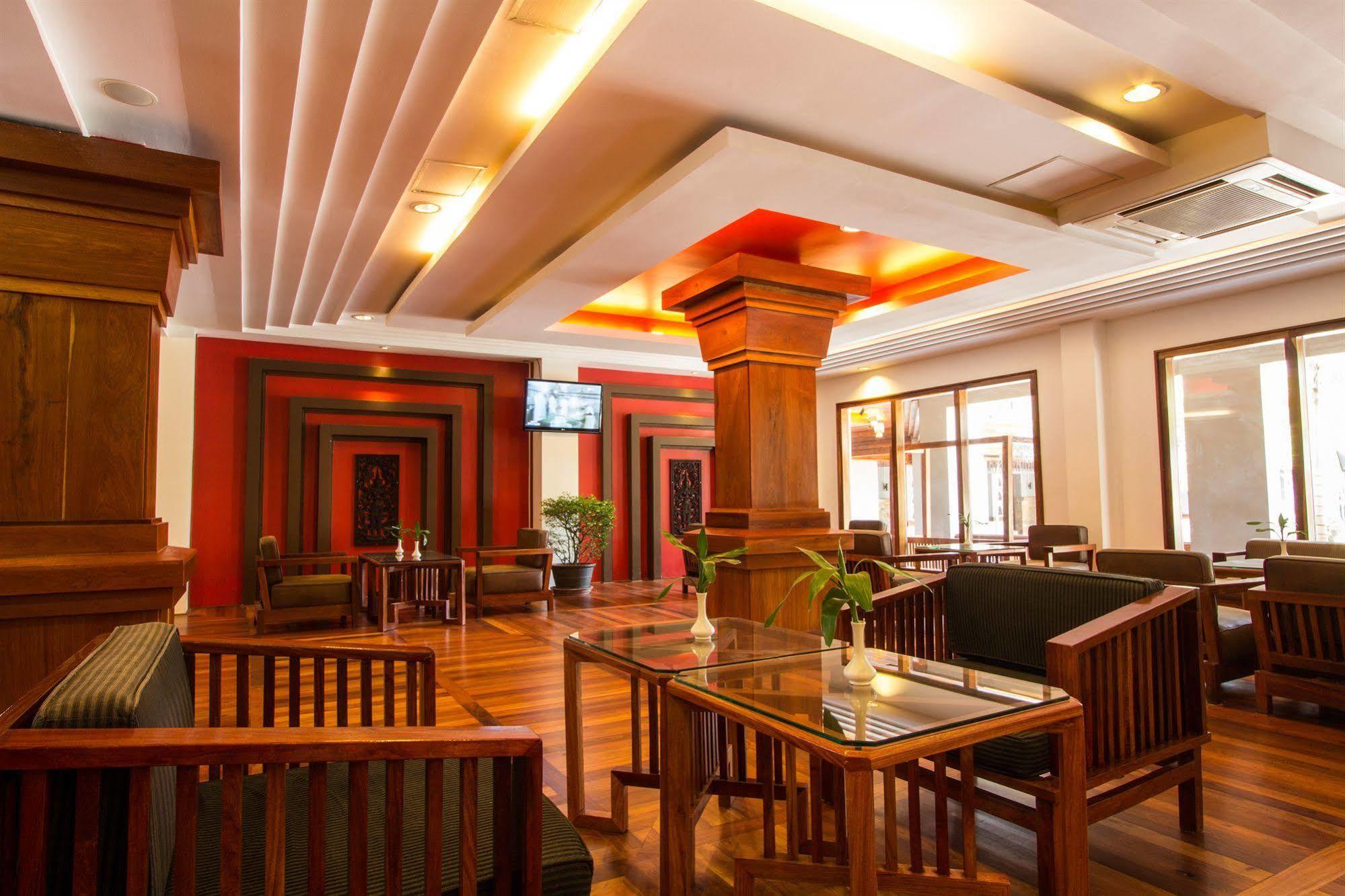 Royal Empire Premium Hotel Sziemreap Kültér fotó