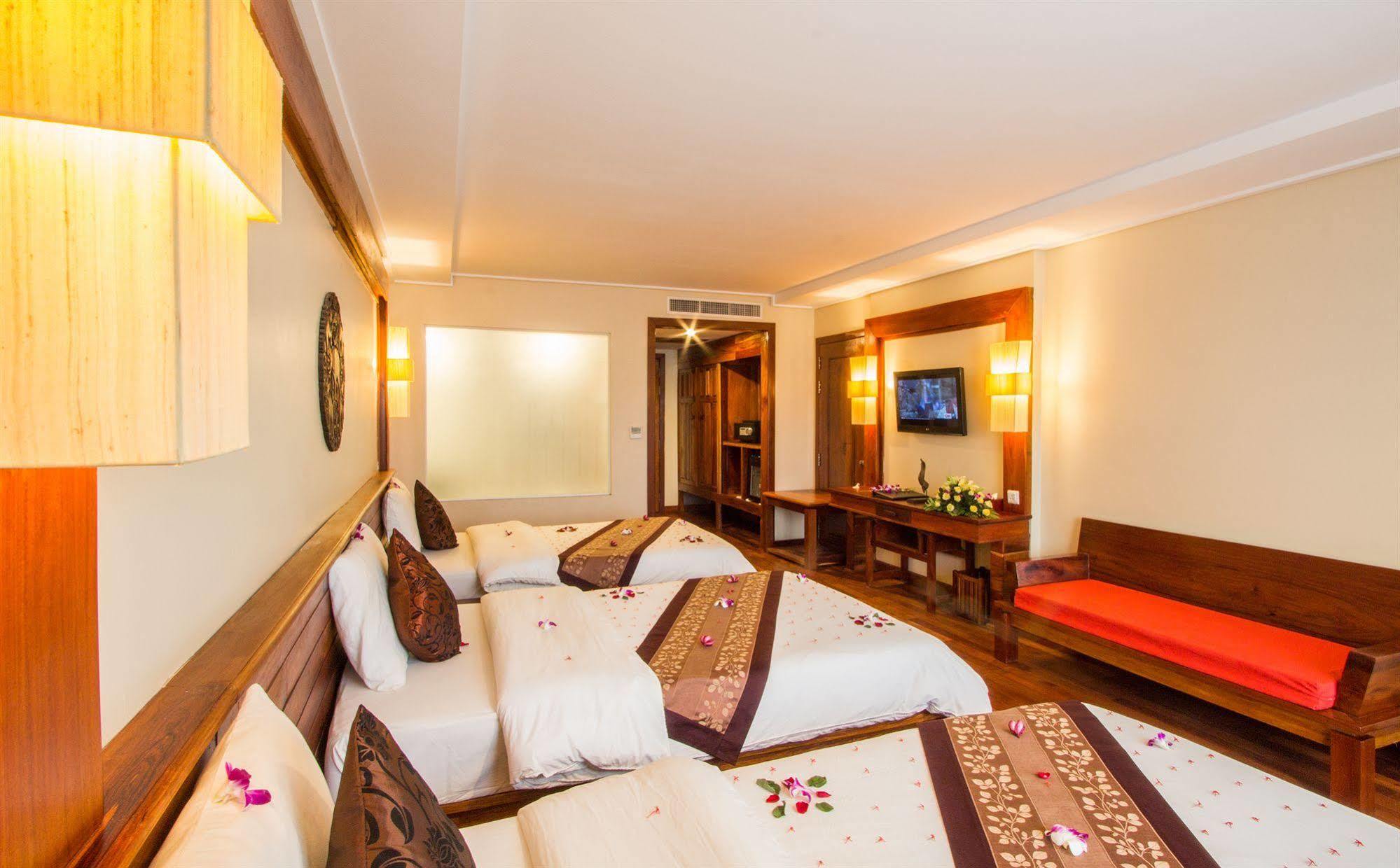 Royal Empire Premium Hotel Sziemreap Kültér fotó